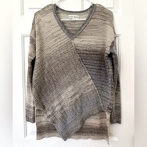 Knox Rose V-Neck Asymmetrical Sweater - Small